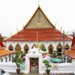 Descubre el Encanto de Wat Chana Songkhram 🏯